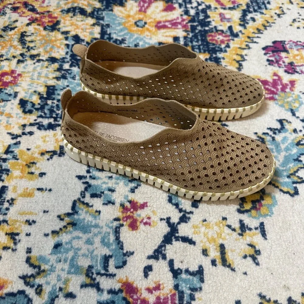 Ilse Jacobsen Tulip Slip On Shoes Latte Womens Size 39 Cushioned Comfort Neutral